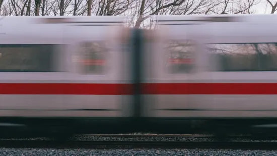 Nesigurnost na tračnicama u susjedstvu: Vlak iskočio iz tračnica, raste zabrinutost