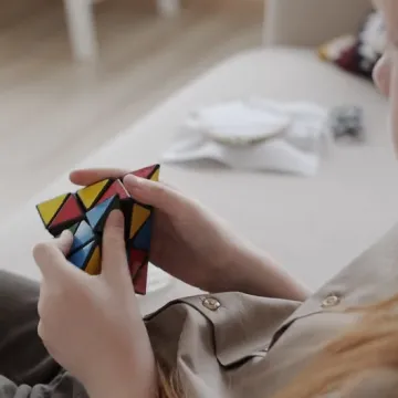 Kako prepoznati autizam? Liječnici otkrivaju na koje simptome treba obratiti pažnju