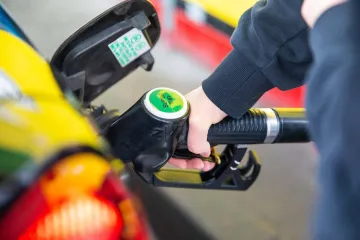 Ako se kojim slučajem nađete u Hrvatima nekoć obećanoj zemlji - izbjegavajte benzinske crpke!