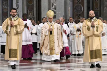 Snažna poruka iz Rima: Papa Lav predvodit će procesiju i sam nositi križ