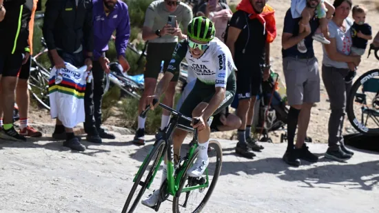 Biciklist te&scaron;ko stradao na treningu: Stavljen je u induciranu komu, javio se tim