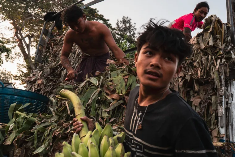Prije pet godina pokrenuo državni udar, a danas skinuo vojnu odoru i stupio na vlast