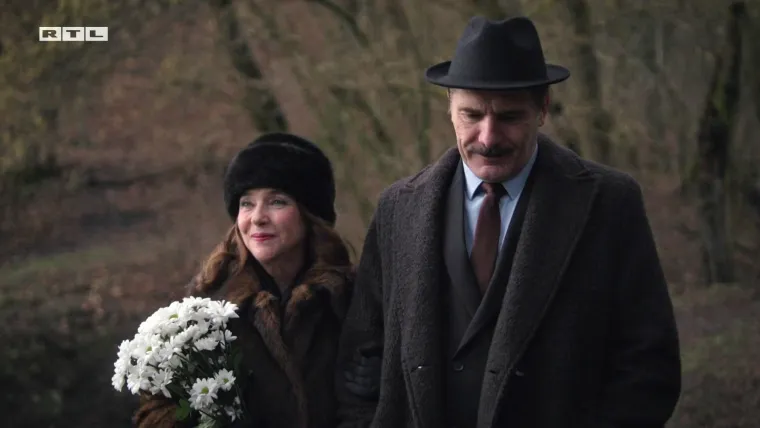 Tereza moli Babu Ljubu za pomoć, a doktor Hodžić zove Teodoru da pobjegne s njim