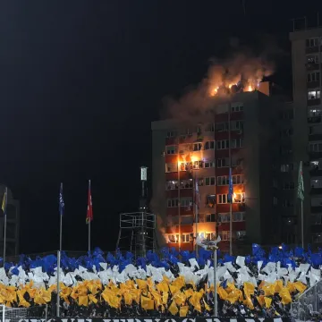 Slike spektakularne bakljade u Zenici obi&scaron;le svijet: Otkrivena pozadina priče