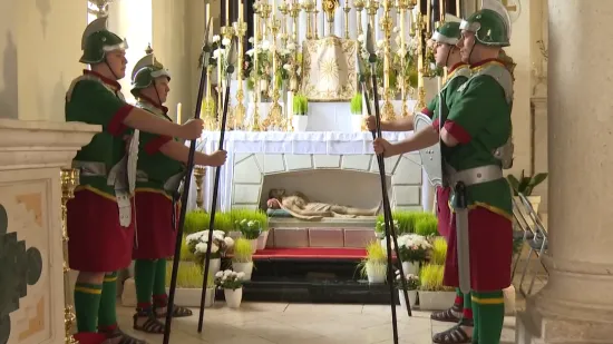 Vi&scaron;e od 150 godina padaju zbog čuda vječnog života: Oni su Čuvari Kristova groba iz Betine