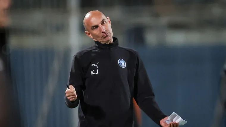 Hrvatski trener melje sve pred sobom! Pregazili rivala i idu po trofej bez milosti