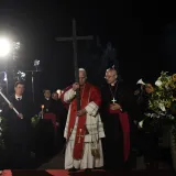 Papa Lav poveo procesiju i ponio visoki drveni križ: 'Svaka osoba na vlasti odgovorit će Bogu'