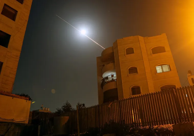 Napali nuklearku u Iranu! Projektil pao kraj postrojenja, jedna osoba mrtva