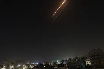 Hutisti napali Izrael, Iran upozorio na 'ozbiljan rizik od zračenja'! Oglasio se Trump