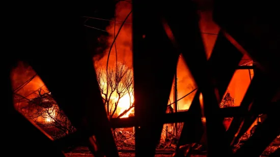 Gori industrijski pogon pod ruskom okupacijom! &Scaron;ire se snimke vatrene buktinje