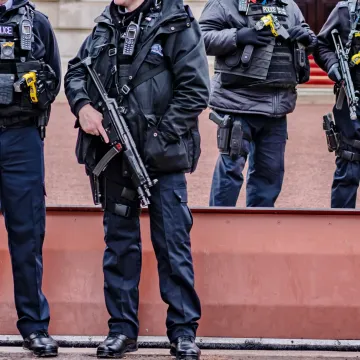 Misija 'čuvaj gradonačelnika' po&scaron;la po krivu: Policajci zaboravili ne&scaron;to nemoguće...