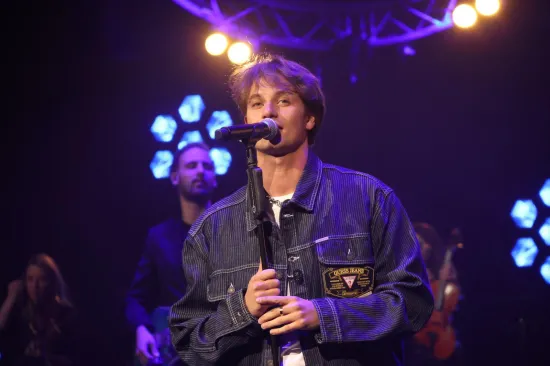 Jakov Jozinović iznenadio publiku u Srbiji: Otpjevao im je pjesmu koju dosad nisu čuli