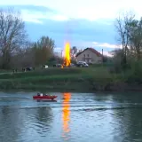 Na obalama Save gore vatre: Pogledajte čaroliju krijesova u Dubrovčacima