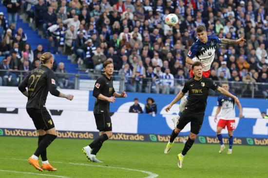 Ugledni portal objavio Vu&scaron;kovića za najboljeg stopera u Ligama petice: Luka loptom pogodio suca