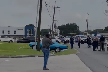 Užas na uskrsnom festivalu u SAD-u: Pijan se zaletio u paradu, ima te&scaron;ko ozlijeđenih