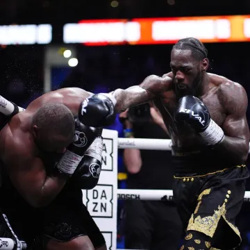 Wilder nadjačao neuni&scaron;tivog Chisoru nakon 12 rundi drame