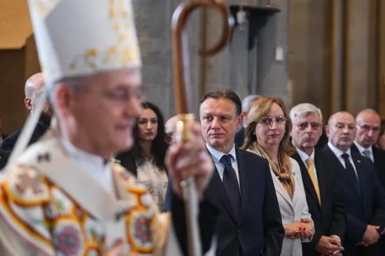 Istaknuti HDZ-ovci u prvim redovima na misi u Katedrali: Pogledajte tko je sve do&scaron;ao