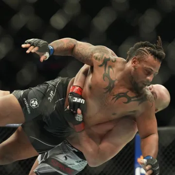 FNC predstavio novu atrakciju! Bio je NFL zvijezda i borio se u UFC-u: 'Dolazim biti prvak'