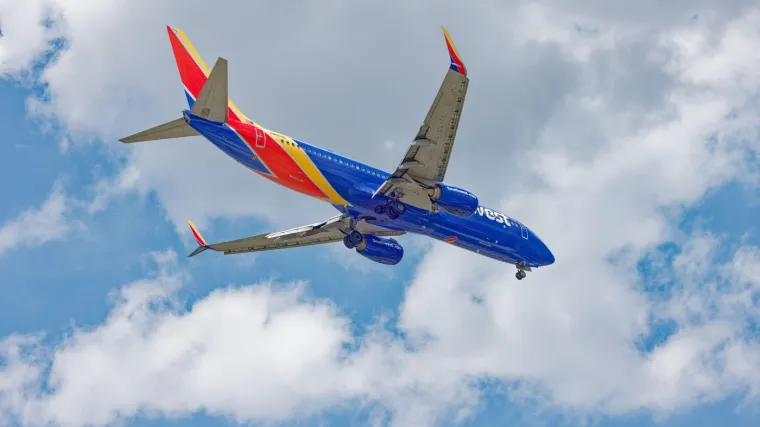 Dobila trudove u zraku, kontrolor leta nasmijao prijedlogom imena: Objavljeni detalji neobičnog puta