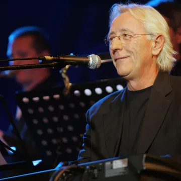 [KVIZ] Koliko dobro poznajete rad i djelo Olivera Dragojevića?