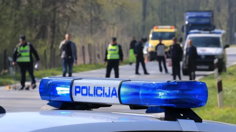 Kobna vožnja u Zagorju: Bez kacige i vozačke udario u ogradu mosta, hitno je hospitaliziran