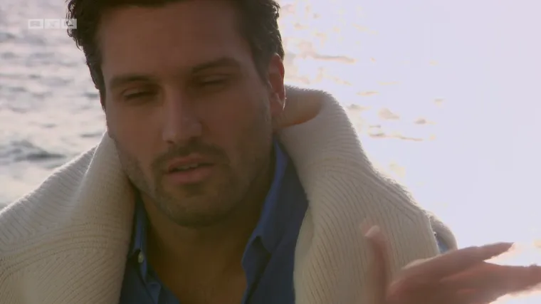 Novi poljubac prije finala: Petar dodatno rasplamsao emocije uoči odluke