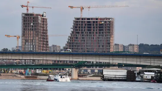 Sru&scaron;io se kran na gradili&scaron;tu! Jedan radnik poginuo, dvojica ozlijeđena