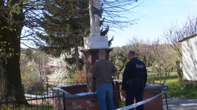 Bizarna krađa u Budrovcu, netko je ukrao kip Gospe! 'To su manijaki i budale munjene'