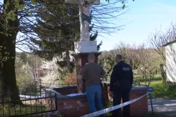 Bizarna krađa u Budrovcu, netko je ukrao kip Gospe! 'To su manijaki i budale munjene'