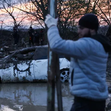 Pogodile su ih stra&scaron;ne poplave: Bujica vode uni&scaron;tila sve pred sobom, sru&scaron;eni dijelovi kuća...