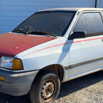 Prerezao Ford napola i stvorio najuži auto na svijetu: Svi se okreću za njim, evo kako izgleda