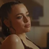 Postala ženstvenija i odbacila mu&scaron;ku modu: Ne zna se sliči ili vi&scaron;e na majku ili oca