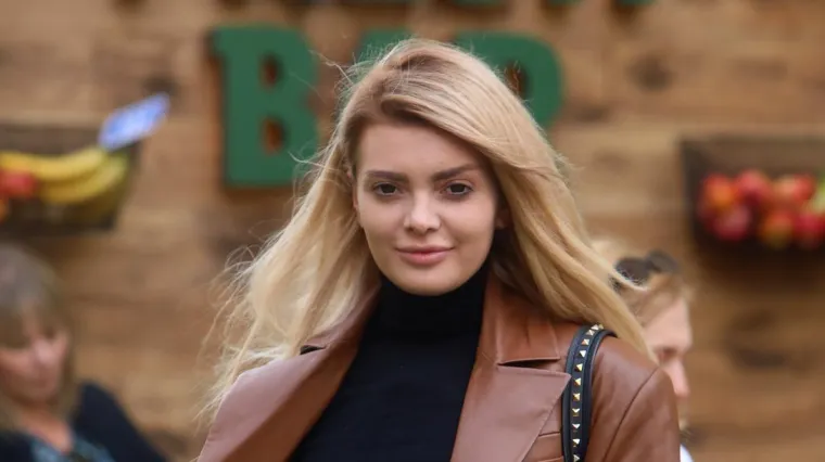 Ella Dvornik otkrila nepoznate detalje o svojoj obitelji: 'Baka je tužila državu i pobijedila'