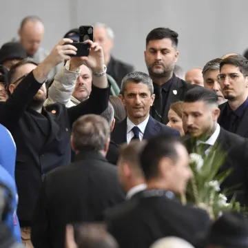 Rumunjska se opra&scaron;ta od jednog od najvećih svih vremena