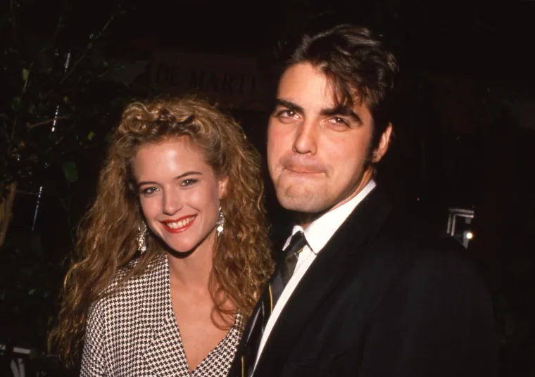 Frcale iskre! Malo tko pamti da je Clooney bio lud za Travoltinom ženom: Kćerima dali isto ime