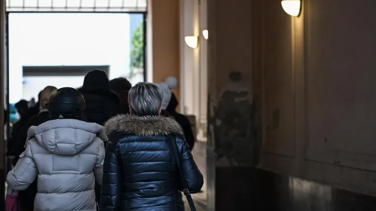 Hrvati pohrlili u banke zbog jedne usluge: Njih vi&scaron;e od 104.000 odlučilo se na ovaj potez