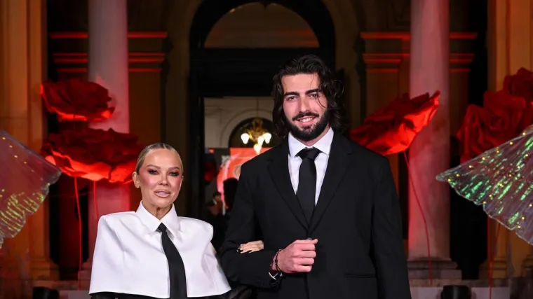 Maja i &Scaron;ime ne staju s putovanjima, ovoga puta pao i strastveni poljubac