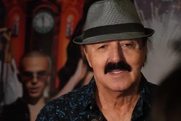 Otkriveno čime se bavi sin Harisa Džinovića: 'Nije želio biti samo sin poznatog pjevača'