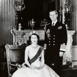 Upoznala ga je u djetinjstvu: Ovo je ljubavna priča kraljice Elizabete i princa Philipa