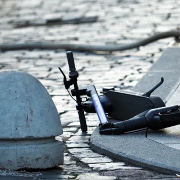 Dijete u &Scaron;ibeniku palo s električnog romobila: 'Ozljede su te&scaron;ke, u bolnici je'