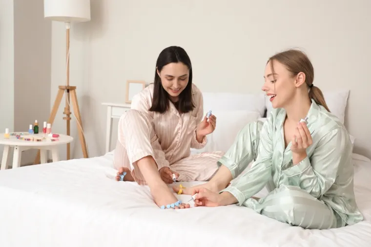 Međunarodni dan braće i sestara je pred vratima: Evo kako ih razveseliti prema horoskopu