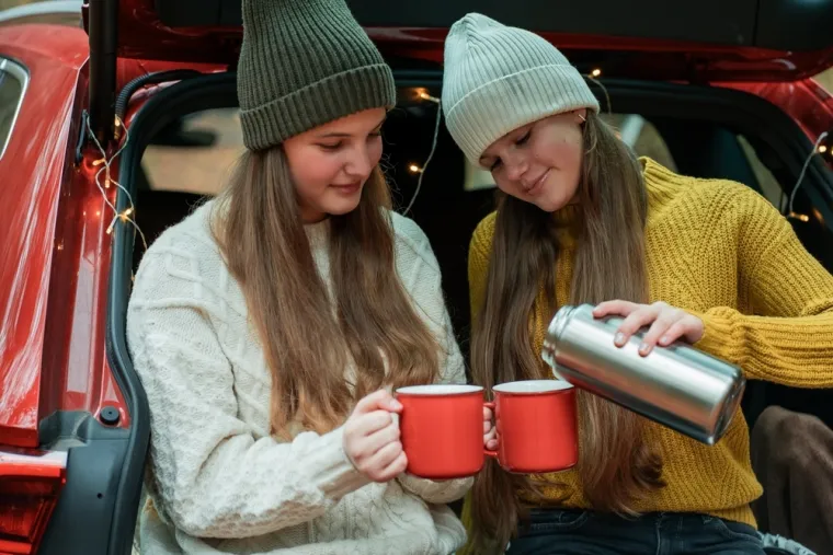 Međunarodni dan braće i sestara je pred vratima: Evo kako ih razveseliti prema horoskopu