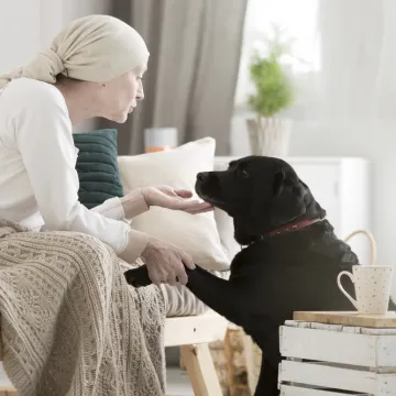 Nevjerojatna sudbina vlasnice i psa: Obje su pro&scaron;le istu operaciju i pobijedile opaku bolest