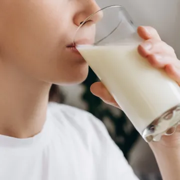 &Scaron;to se događa ako pijete mlijeko svaki dan? 'U ovim slučajevima ga izbjegavajte'