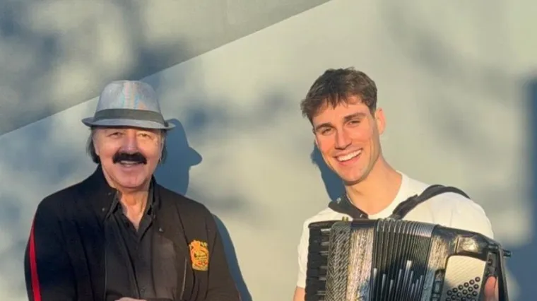 Haris Džinović u pulskoj Areni obilježava 40 godina karijere, a večer otvara mladi harmonika&scaron;