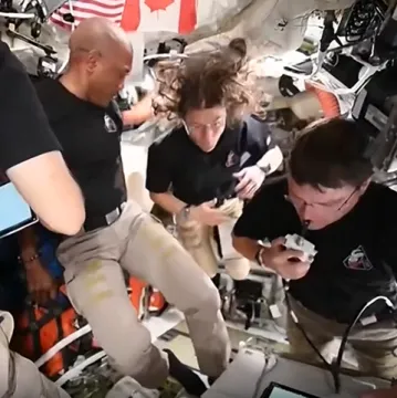 Nakon 10 dana u svemiru slijedi &scaron;ok za tijelo: Hoće li uopće moći stati na noge?