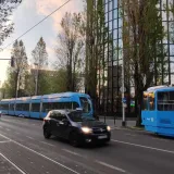 Prizori kolapsa u Zagrebu: Nesreća, zastoj tramvaja i zatvaranje ceste napravili kaos