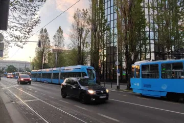 Jutarnji kolaps: Nesreća, zastoj tramvaja i zatvaranje ceste napravili kaos u Zagrebu