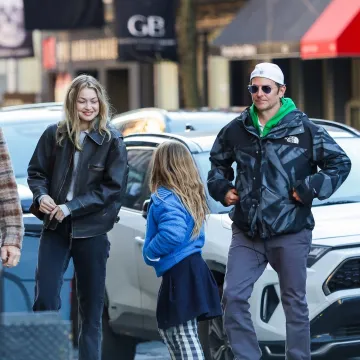 Ovako to izgleda kada svjetske zvijezde pro&scaron;etaju ulicom: Cooper i Hadid uhvaćeni u New Yorku