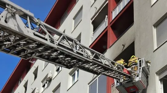 Buknuo požar na balkonu stana u Zagrebu: Na teren pozvana i Hitna pomoć